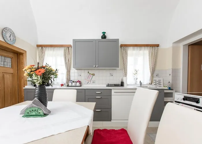 Hof-areal Suedsteiermark Dein Ort Fuer Poltergruppen & Hochzeiten * Sankt Nikolai im Sausal